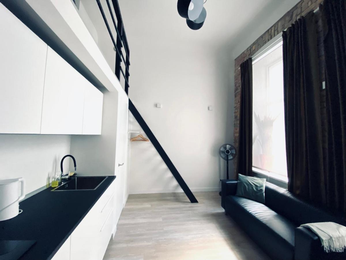 B&W Apartment Рига Экстерьер фото